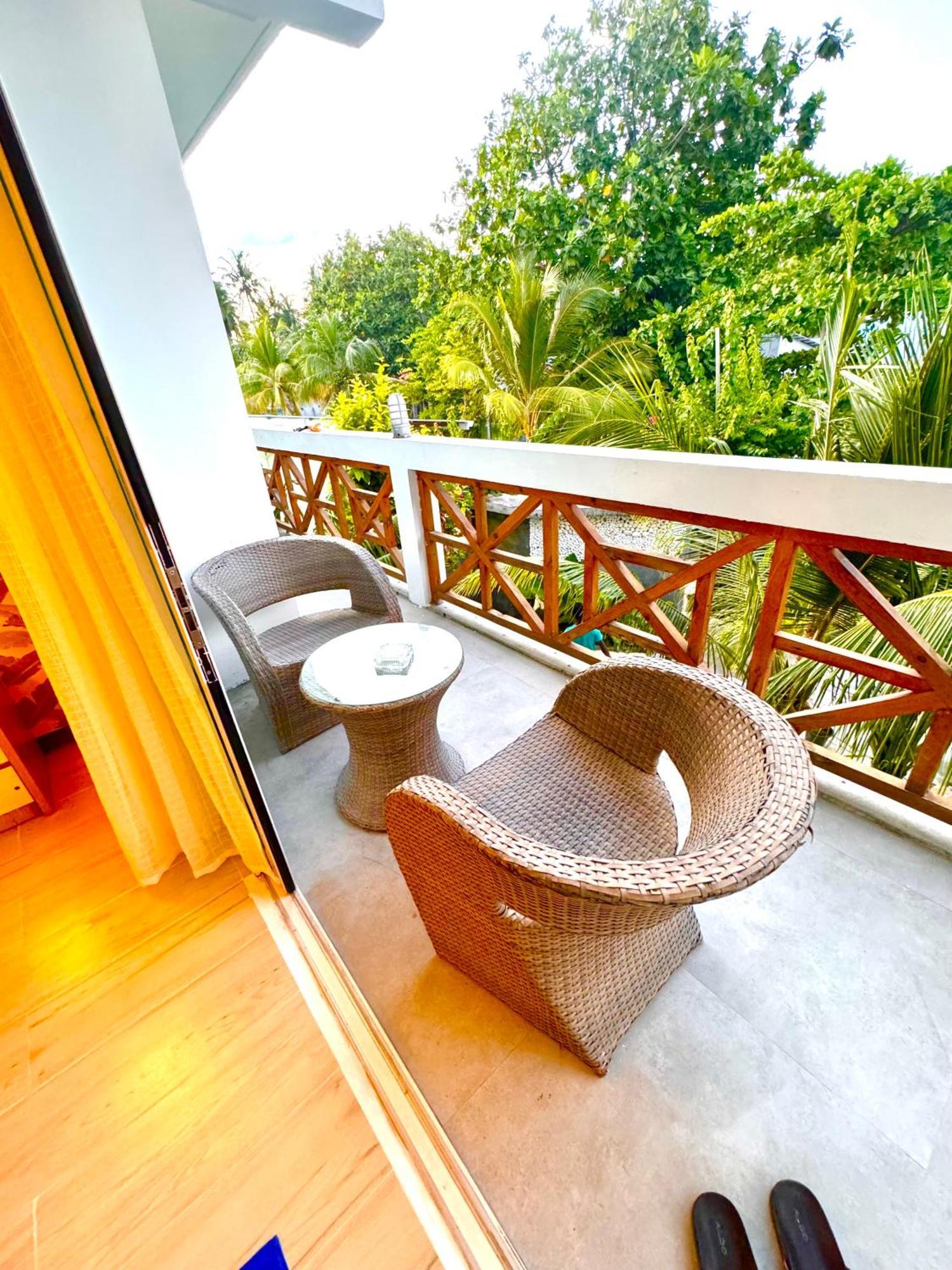 Sands Grand Dhigurah  Exterior foto